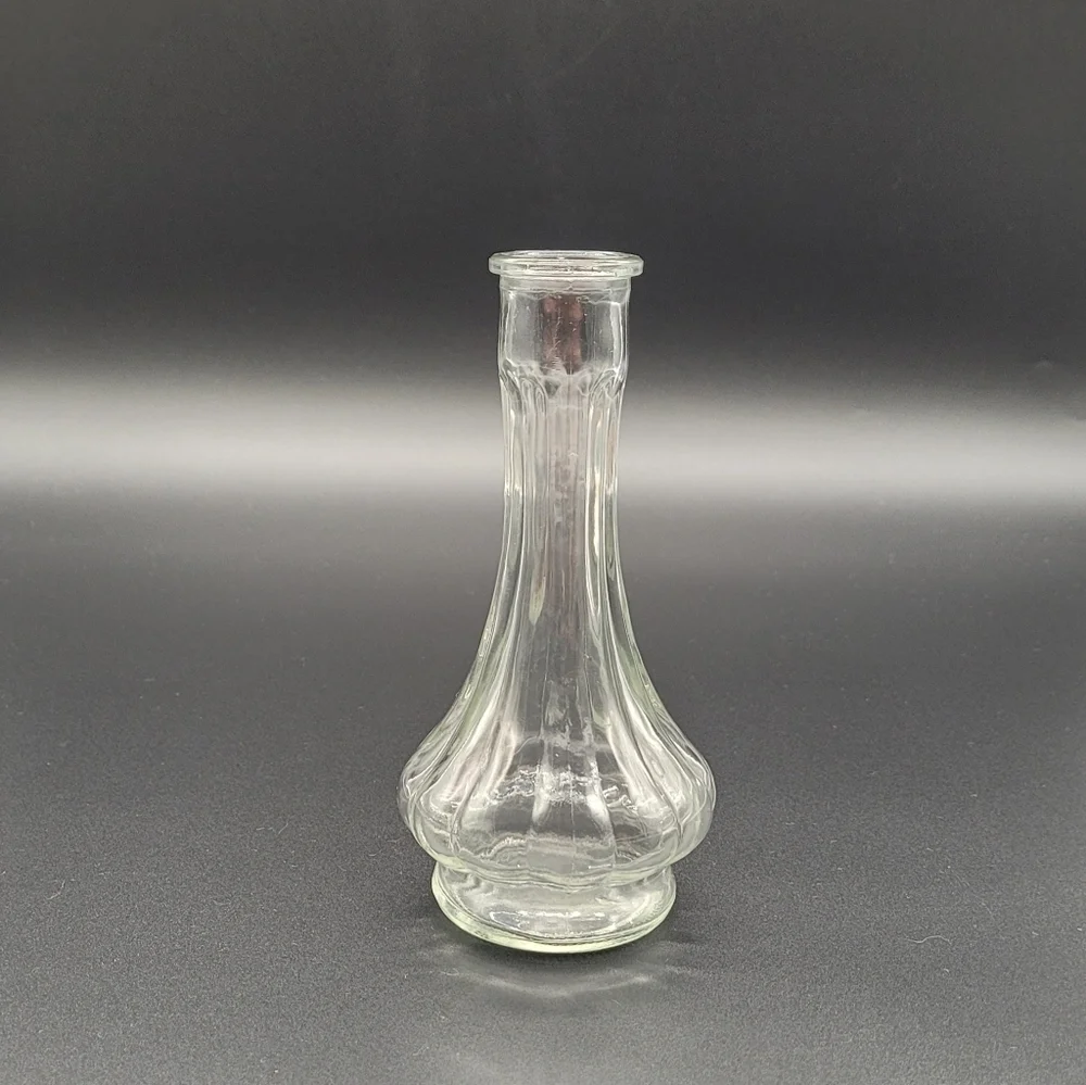 Clear Glass Fluted Shaped Ribbed Flower Vase​​​